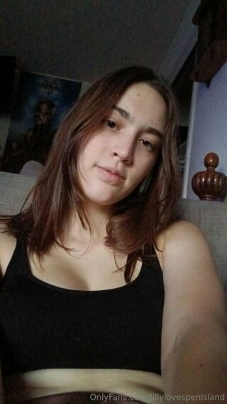 lillylovespenisland