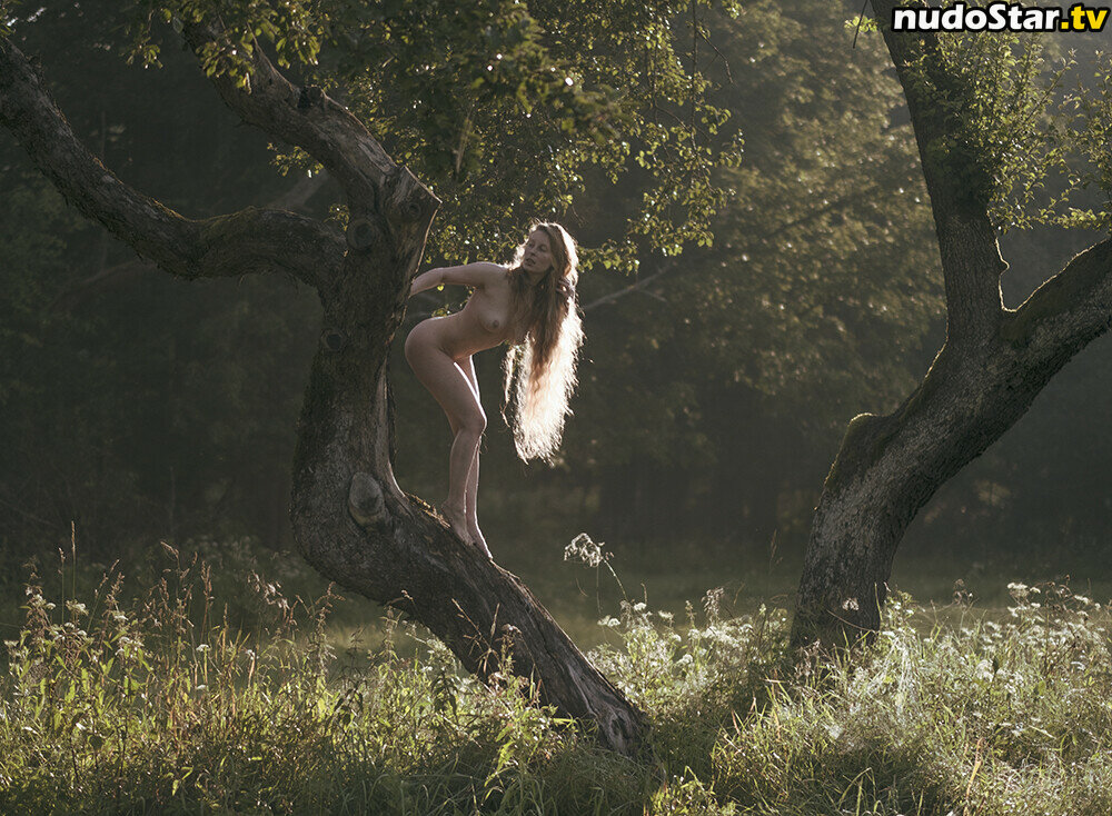 thinloth Naakte OnlyFans Gelekte Foto #3