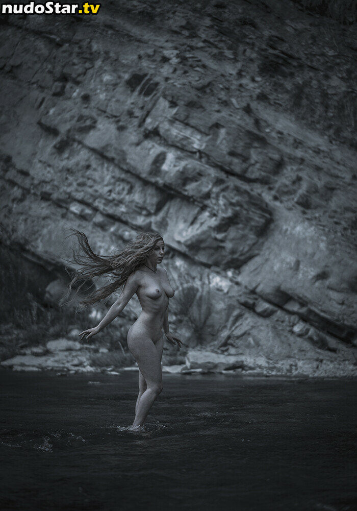 thinloth Naakte OnlyFans Gelekte Foto #7