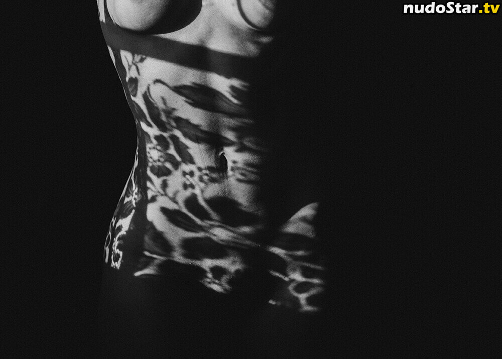 thinloth Naakte OnlyFans Gelekte Foto #19