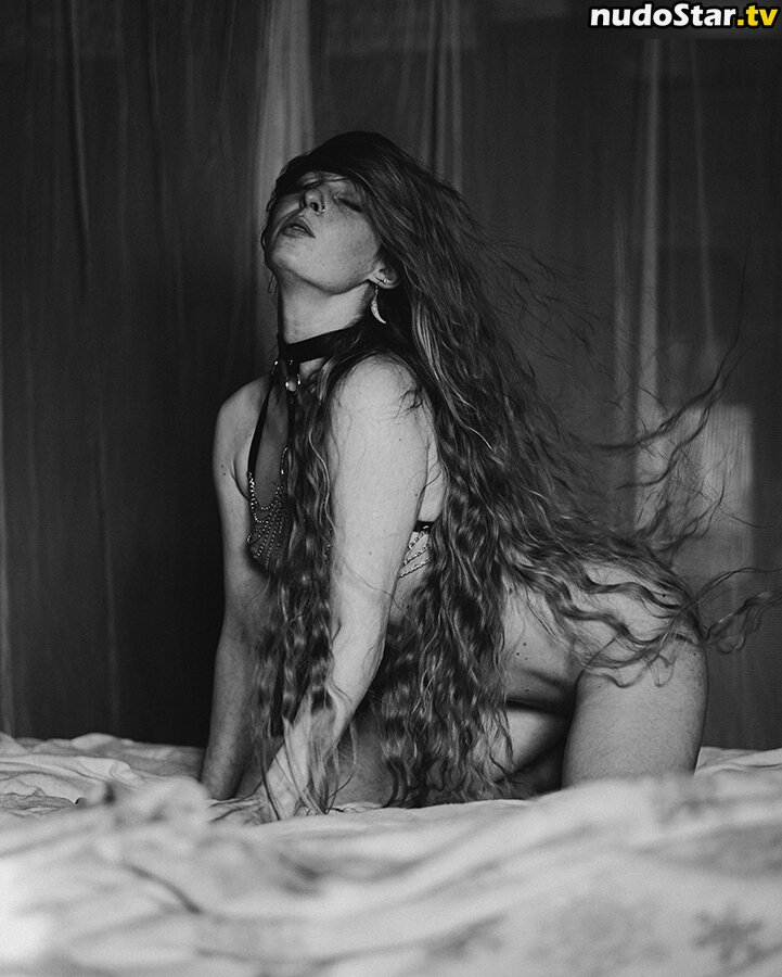 thinloth Naakte OnlyFans Gelekte Foto #34