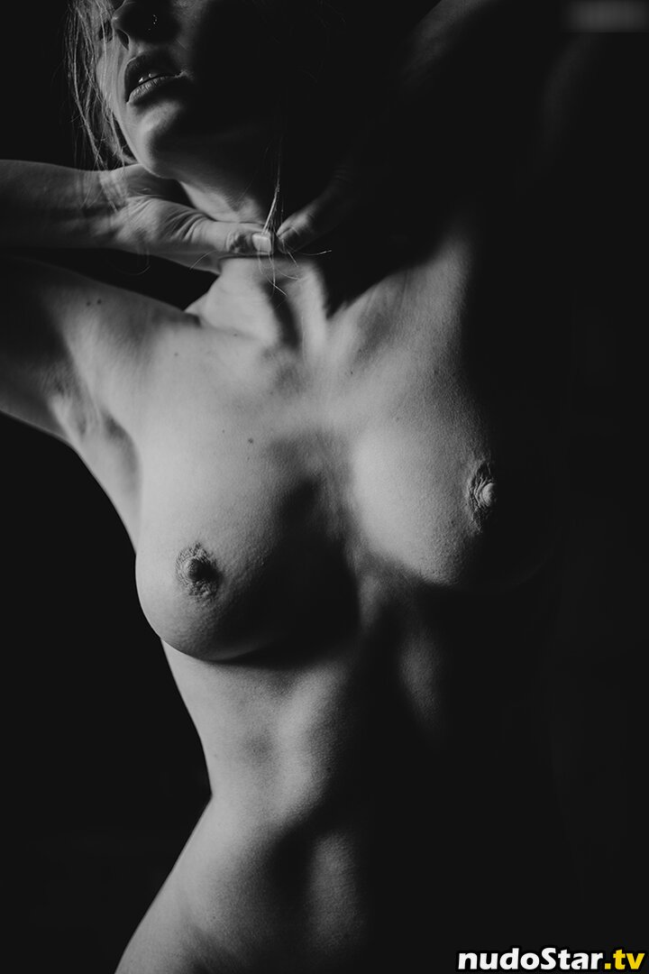 thinloth Naakte OnlyFans Gelekte Foto #48