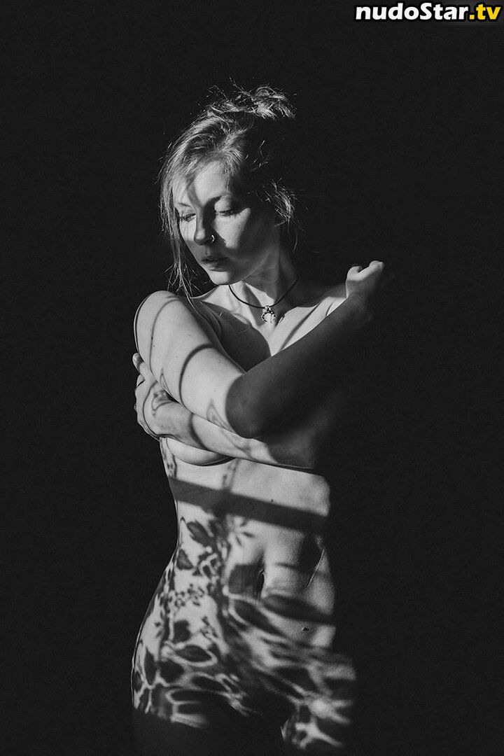 thinloth Naakte OnlyFans Gelekte Foto #57